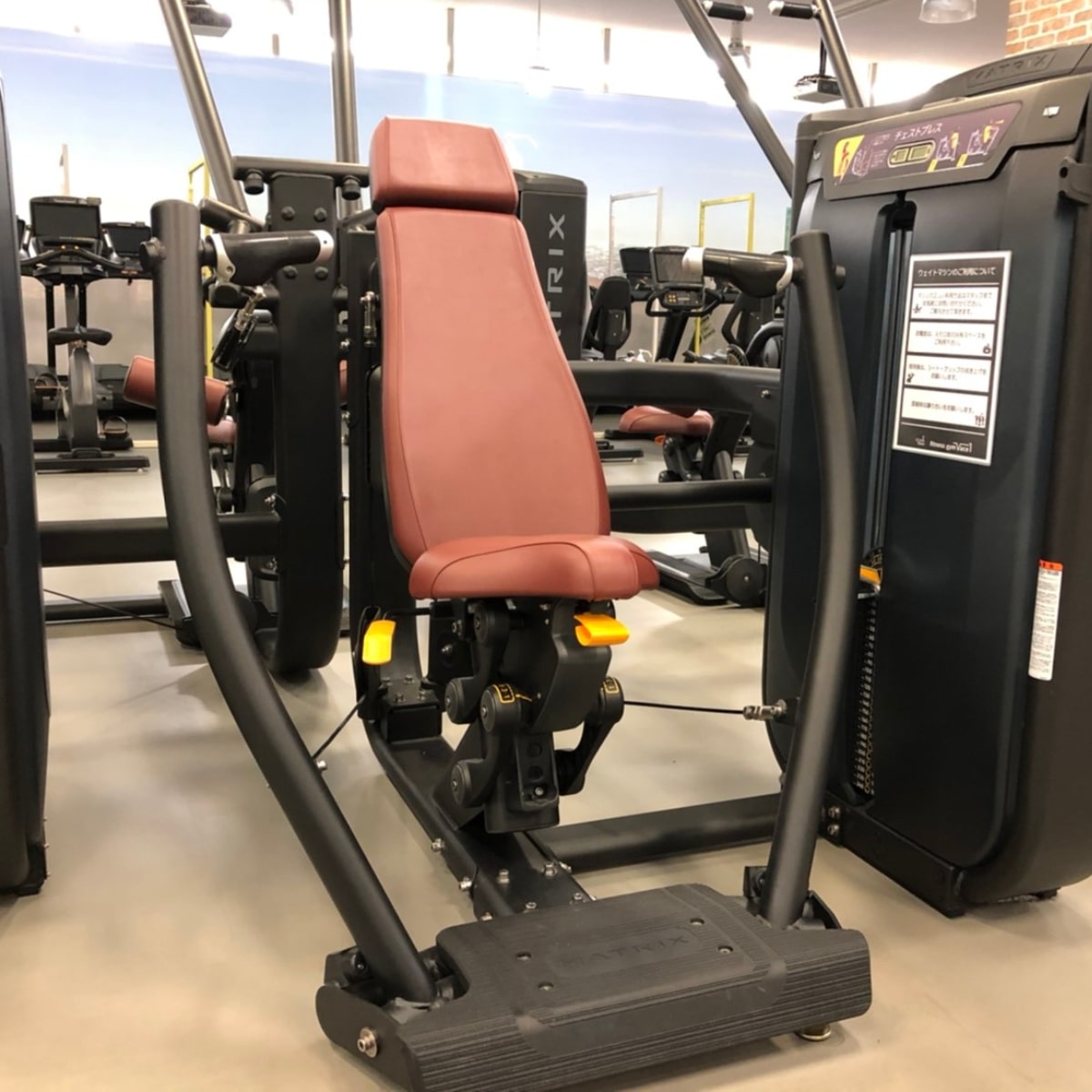 上半身のトレーニングマシン - 広島市南区宇品のスポーツジム fitnessgym Vace1宇品店